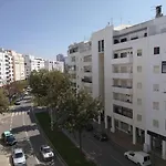 Ideal Holiday Location - Apartment Near Quarteira Beach