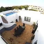 Villa On The Beach By Galantevasques
