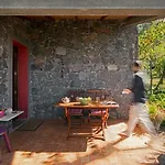 Quinta Devonia By An Island Apart