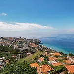 Vila Papagaio Verde by Travel to Madeira