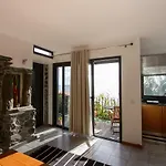 Magro\'S House