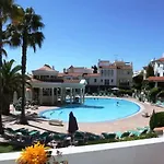 T4 Grand Townhouse Old Village