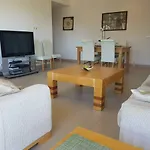 Cavalo Prеto Holiday Apartment 200M To The Beach