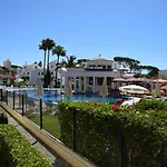 T4 Grand Townhouse Old Village