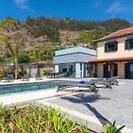 Casa Mariana By Rent2U, Lda