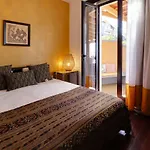 Dazk Golden Estate