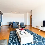 Bafureira Cascais Apartment; Condomínio privado com piscina