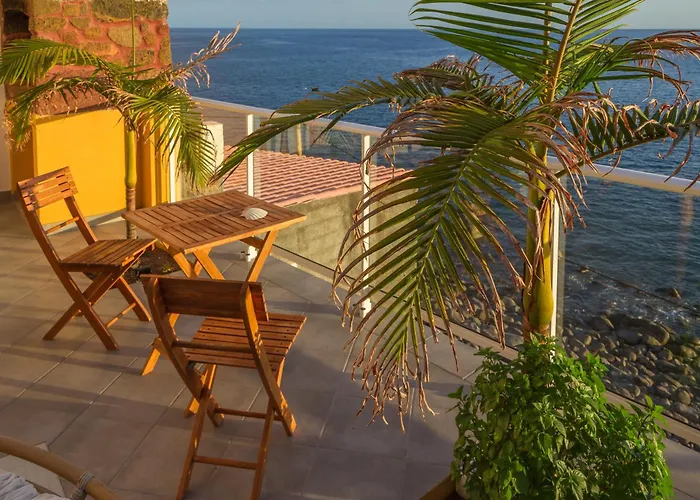 Maktub Sunset Cottage