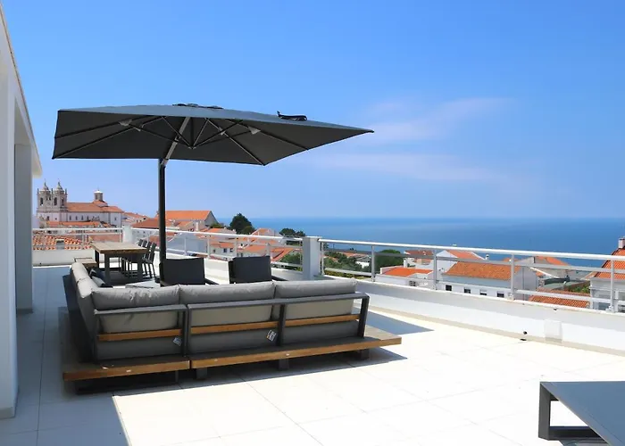 Pico Do Feliz - The Penthouse & The Village By Silver Prop