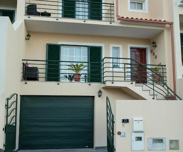 Zizis Place