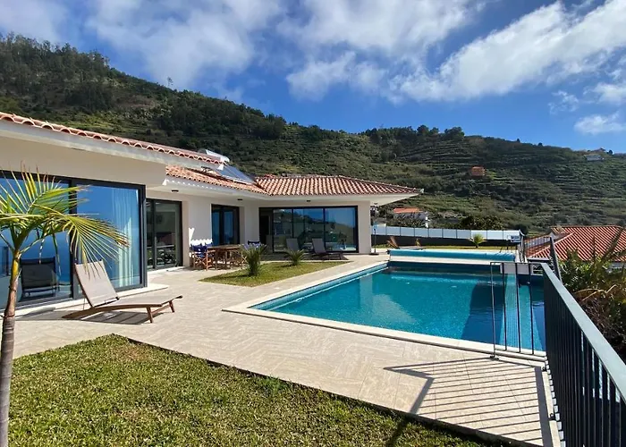 Villa Palheiros