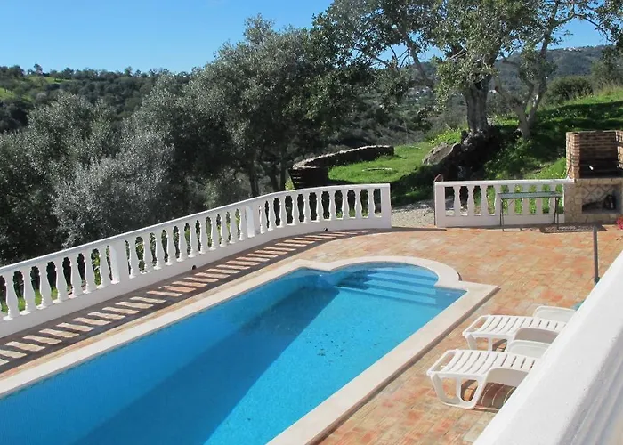 Casa Da Tranquilidade With Private Pool In Tranquil Setting