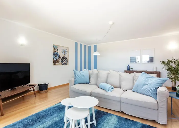 Privilege Apartment Les Mouettes With Rooftop Pool, Village Marina - Olhao