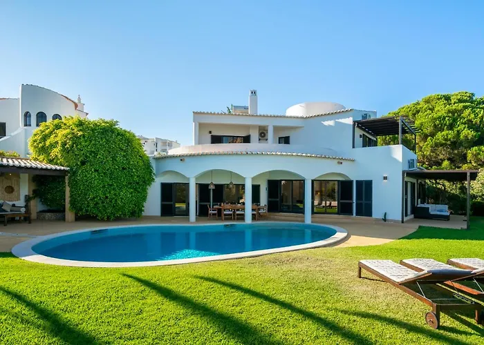 Whome Luxury Private Family Villa W/ S-Pool Ac & Parking