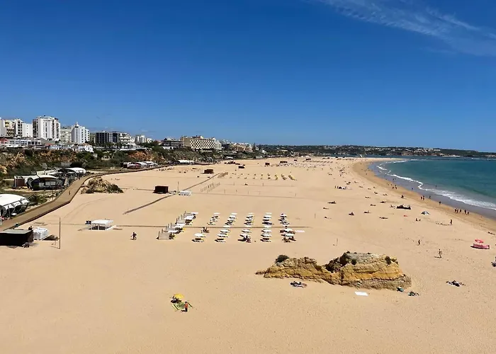Apartment On Praia Da Rocha With Wifi And Garage By Amcf
