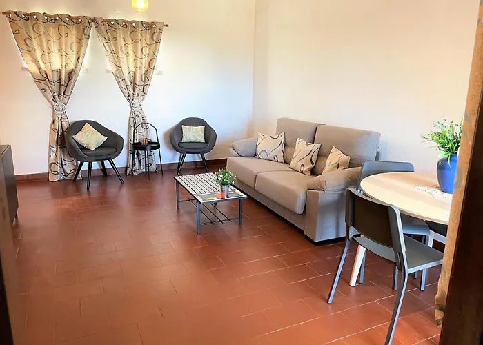 Apartamento vista mar e pôr do Sol (1,6km Praia)
