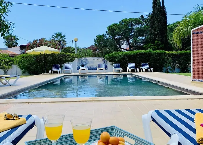 Charming House In Carvoeiro + Pool