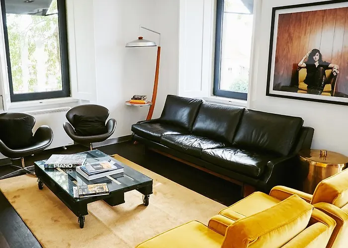 Bonvalot Guest House