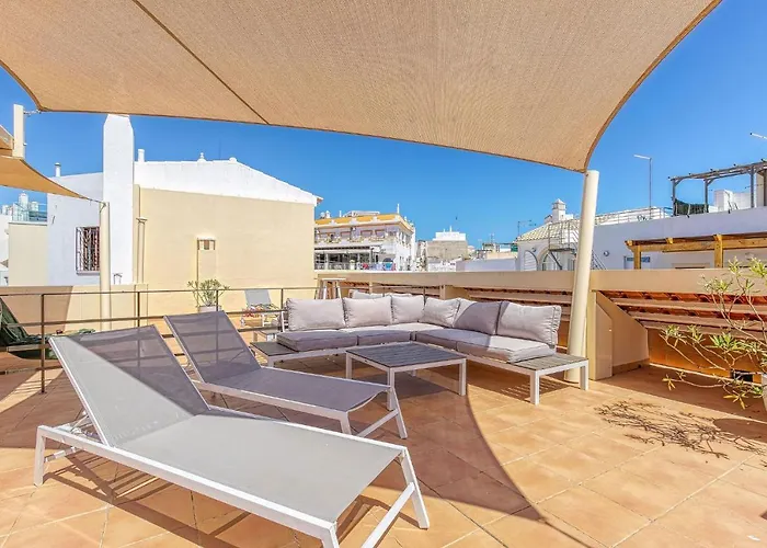 Casa Sunset - Beautiful Apartments In The Centre Of Alvor With Roof Terrace