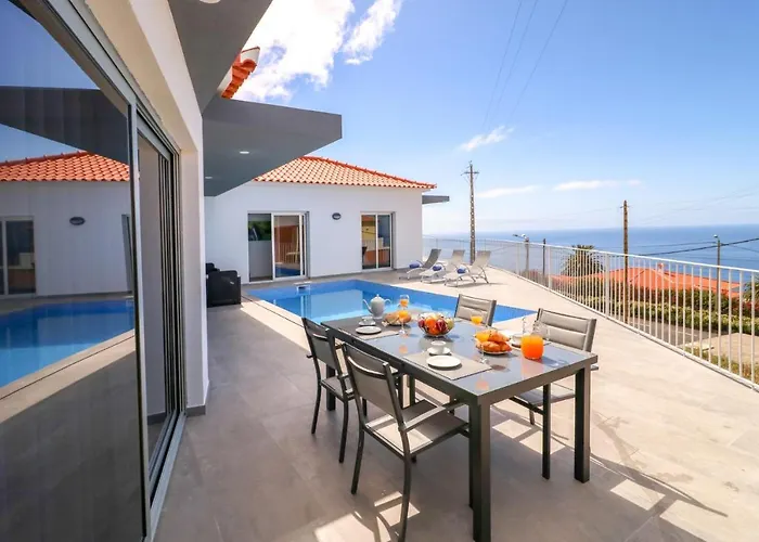Villa Calhetascape By Villa Plus