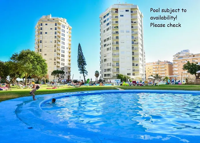 Armacao De Pera Praia Mar Sol