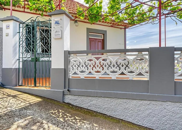 Casa de Ponte, a Home in Madeira