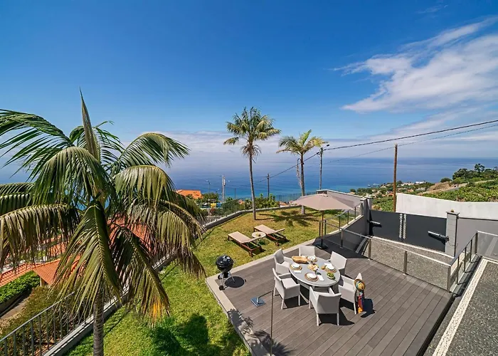 Vila Papagaio Verde by Travel to Madeira