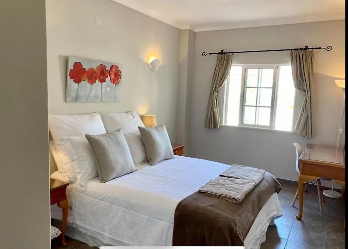 Casa Buccaneer, 2 Bedroom Garden Apartment In Praia Da Luz