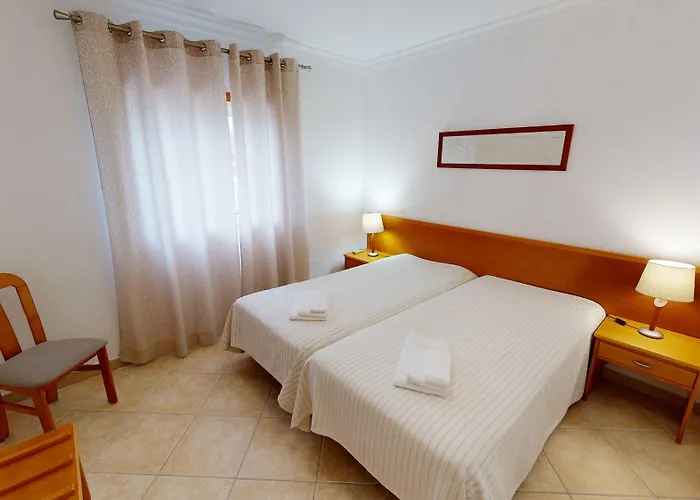 Praia Da Lota Apartments