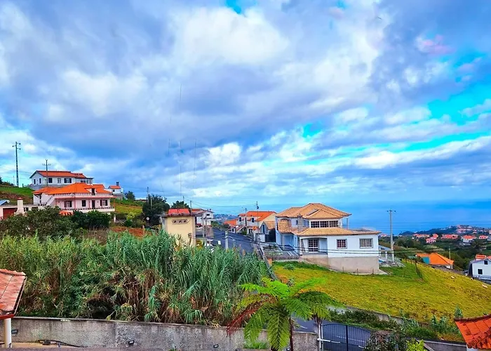 House In Central Sanatana, Near Top Hiking Trails And Levadas, Pico Ruivo