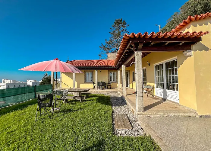 Lovely Sunny-House