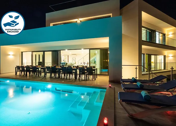 Villa Charlotte By Algarve Vacation
