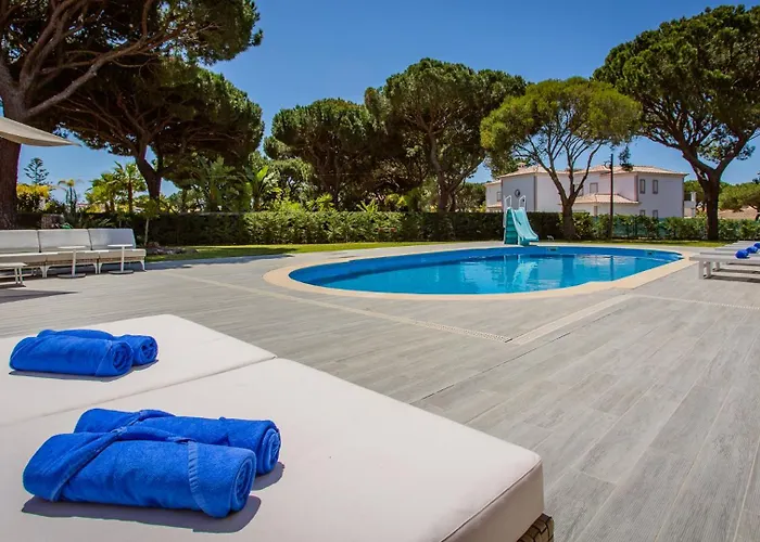 Portuguese Mansion Close To Marina, Golf And Beach.