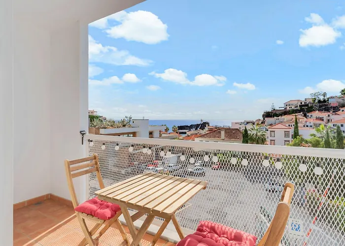 Camara De Lobos Apt By Hr Madeira