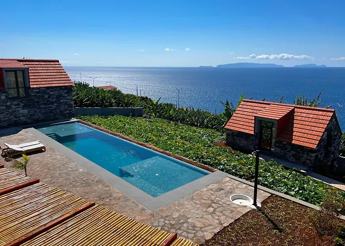 Casas Do Laranjo- Cottages & Infinity Pool