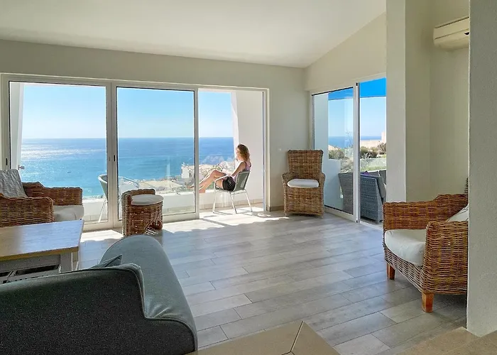 414 Casa Colina Mar
