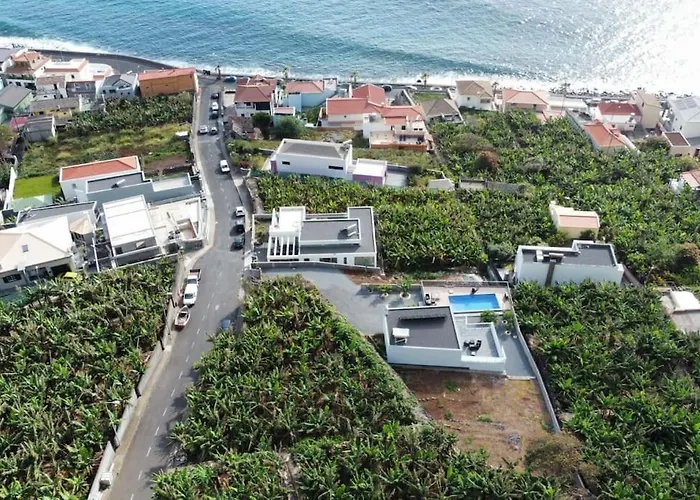 O Pomar - A Quiet Sunny Place With Amazing Sea Views