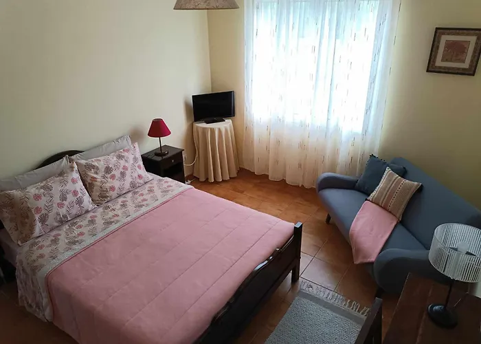Apartamentos Em Casa Da Avo Ines
