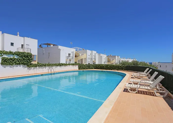 Quinta Dos Pinheiros
