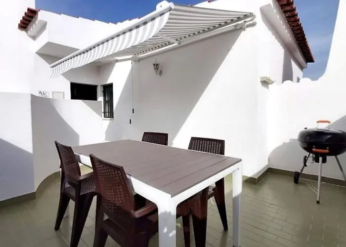 Areias Apartment - Oura Beach & Bbq & The Oura Strip Albufeira
