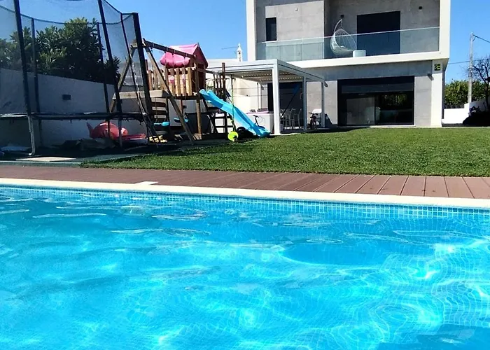 Moradia V4 Na Fuseta, Perto Da Praia E Ria Formosa