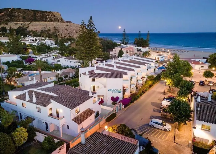 5 Bedroom Beach House In Luz, Lagos