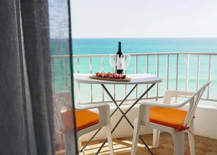 Host Wise - Terrace & Ocean View Flat