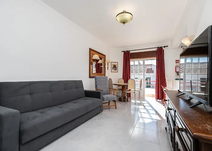 1 Bedroom Apartment By Algarvemanta