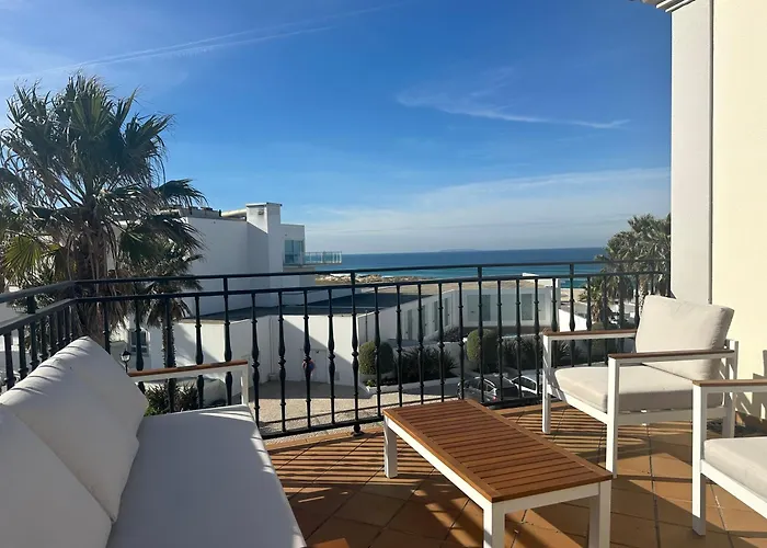 The Other Side D\'El Rey Apartment