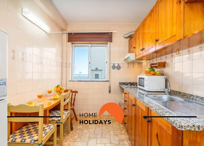 #263 Rosa Guest C House By Home Holidays
