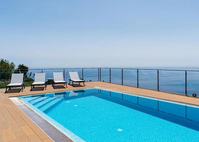Valley View-Villa With Heated Pool And Sauna
