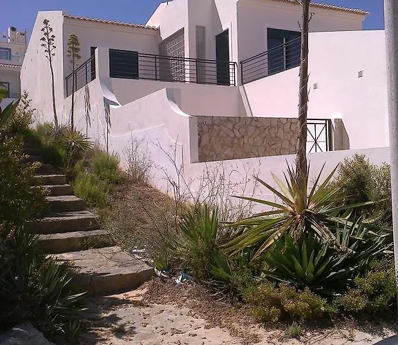 Salema\'S Guesthouse