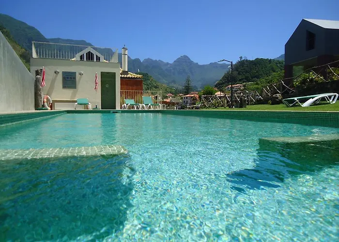 A Casa Estrelicia-Dourada Garces