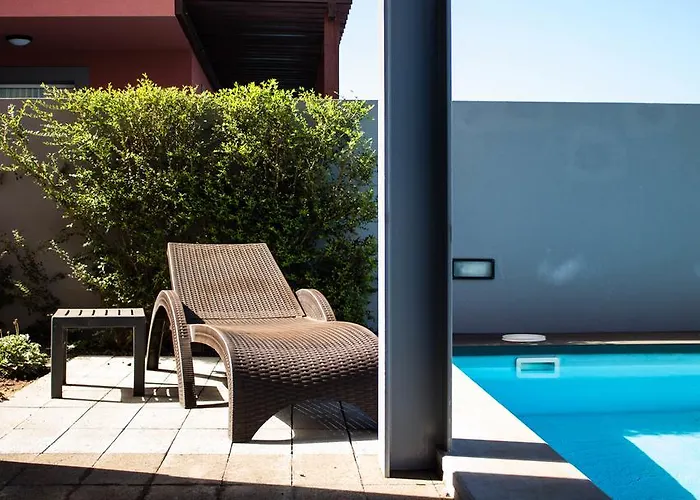 Hill Houses - Savoy Signature